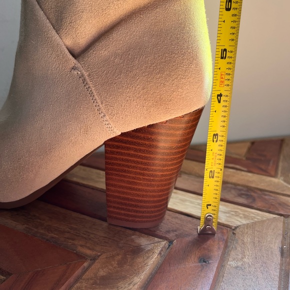 NWOT JOE’S  Suede Ankle Boots - Picture 3 of 15
